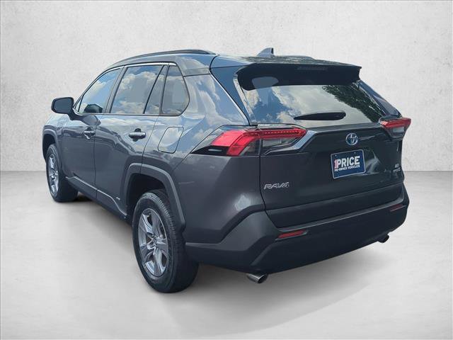 Used 2022 Toyota RAV4 LE AWD/4WD image 8