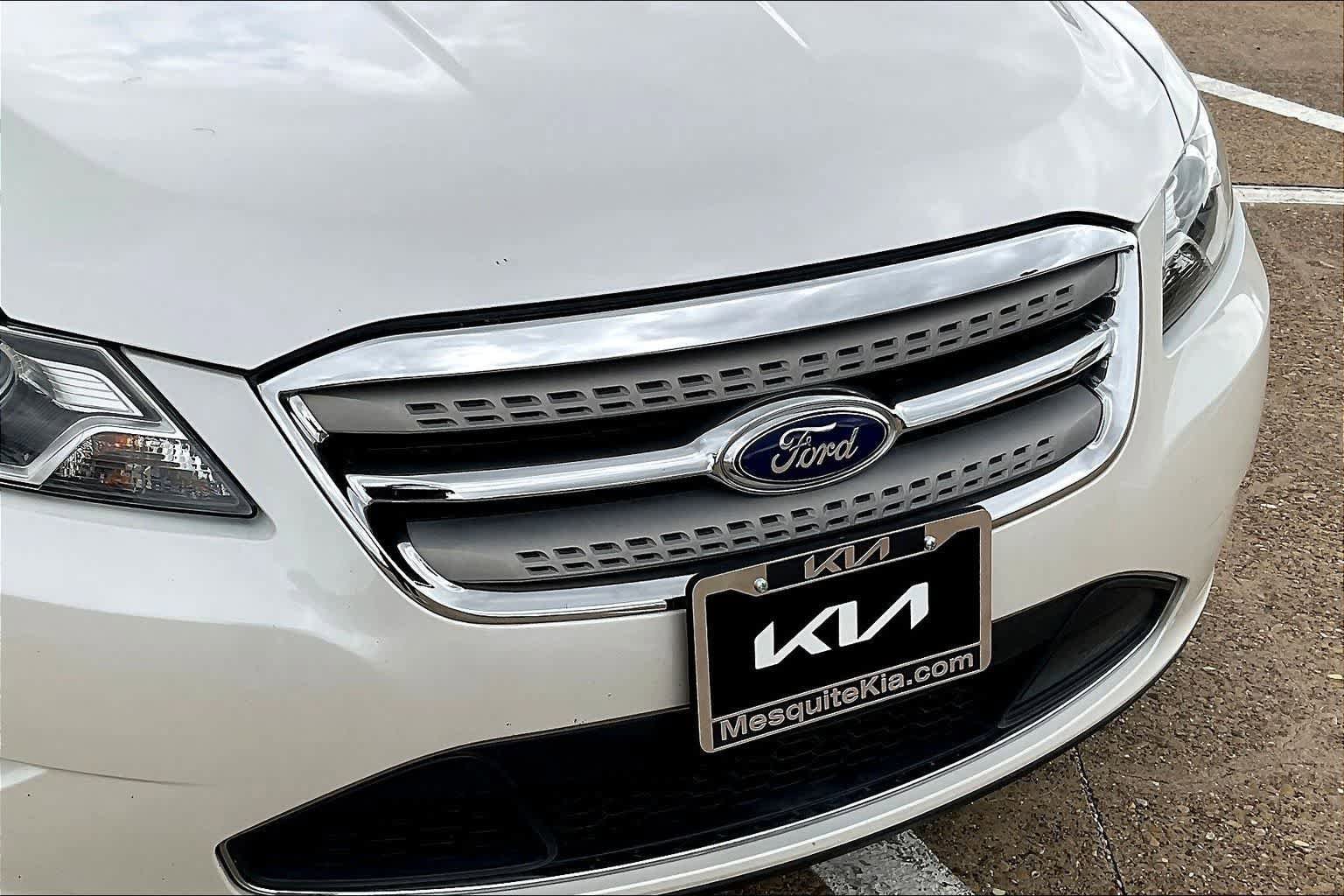Used 2012 Ford Taurus Limited image 33