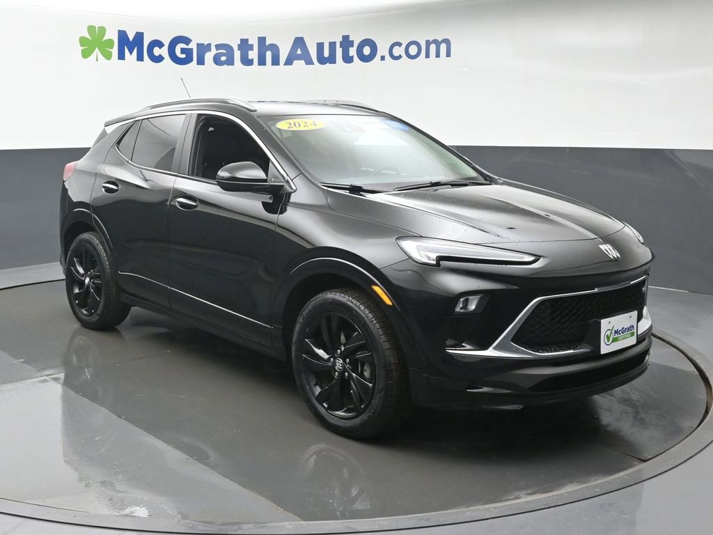 Used 2024 Buick Encore GX Sport Touring w/ Comfort Package image 2