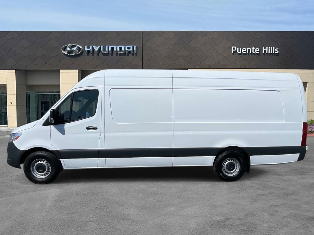 Used 2023 Mercedes-Benz Sprinter 2500 image 3