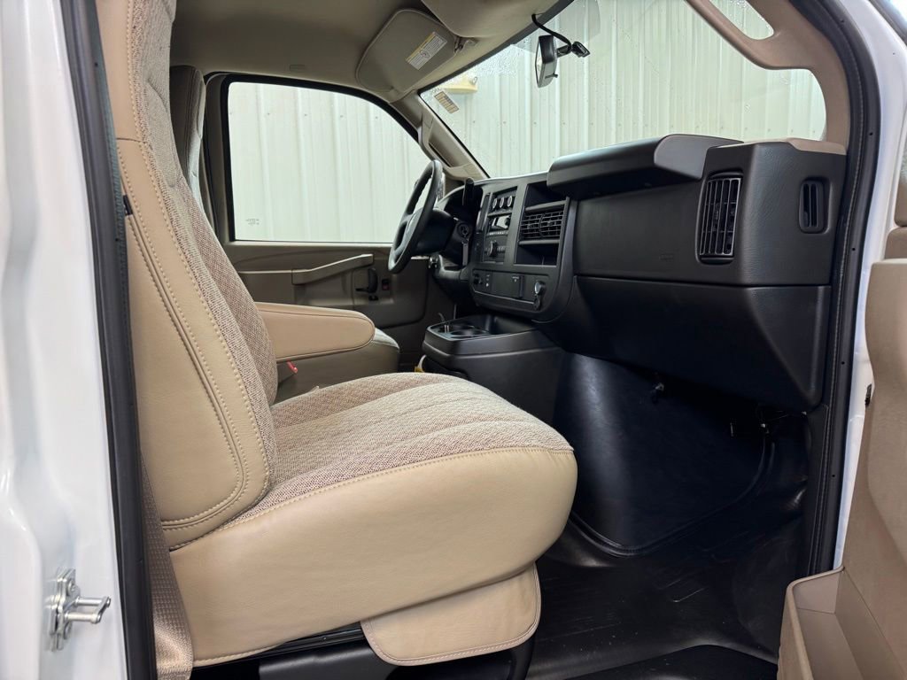 New 2026 Chevrolet Express 2500 RWD image 22
