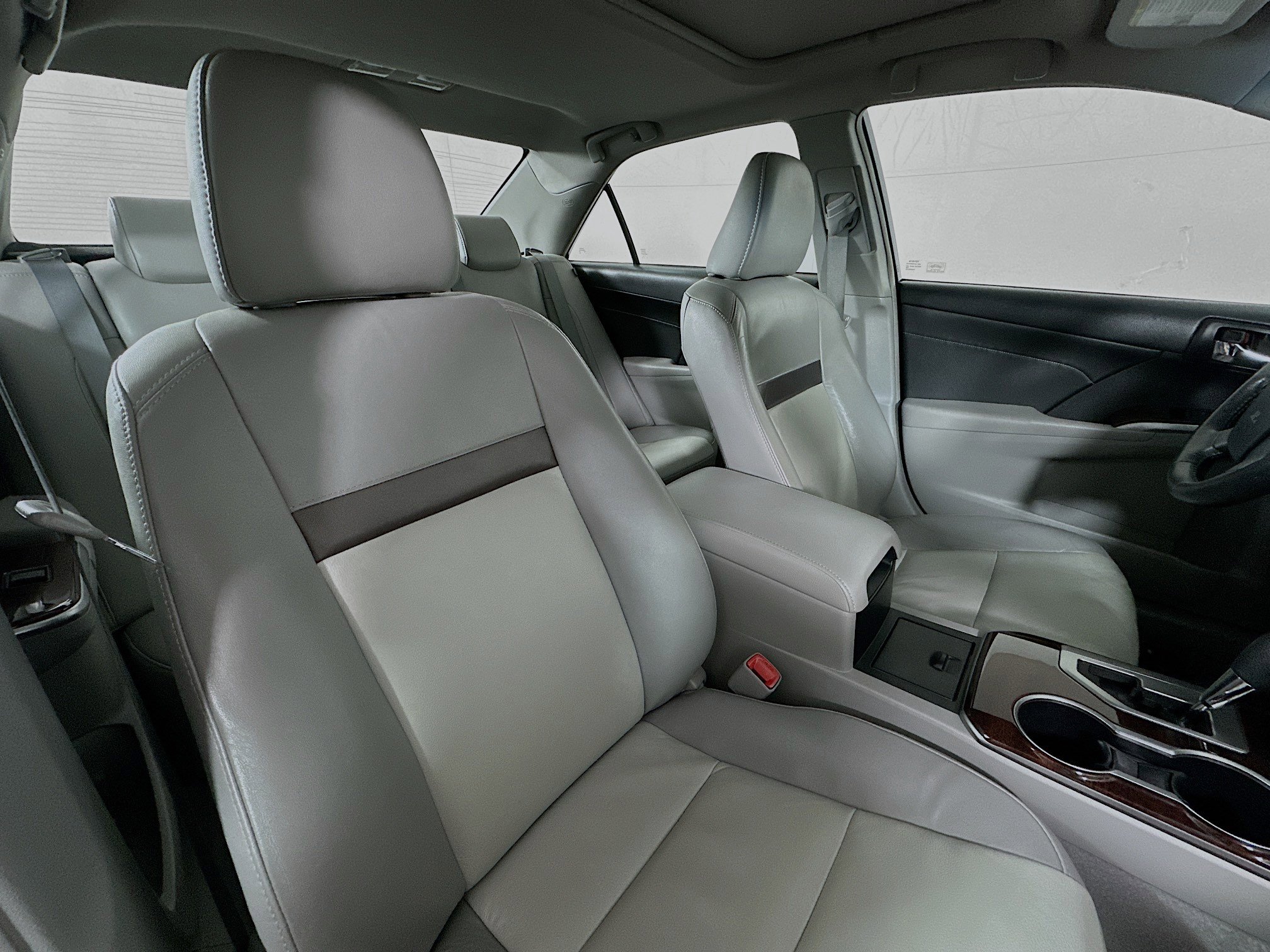 Used 2013 Toyota Camry XLE image 28