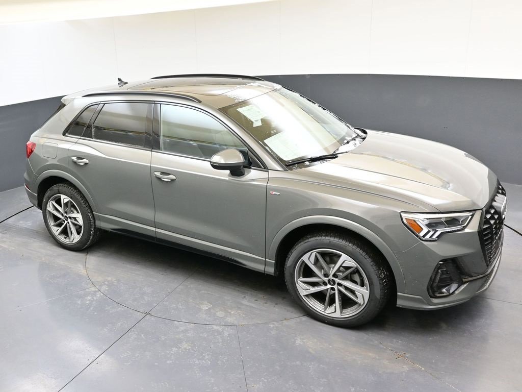 New 2025 Audi Q3 2.0T Premium image 52