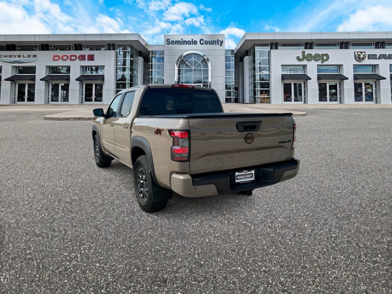 Used 2024 Nissan Frontier PRO-4X w/ Pro Premium Package AWD/4WD image 6