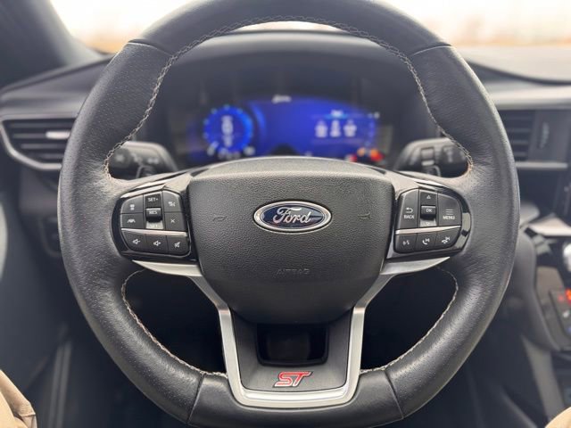 Used 2023 Ford Explorer ST w/ Technology Package image 9
