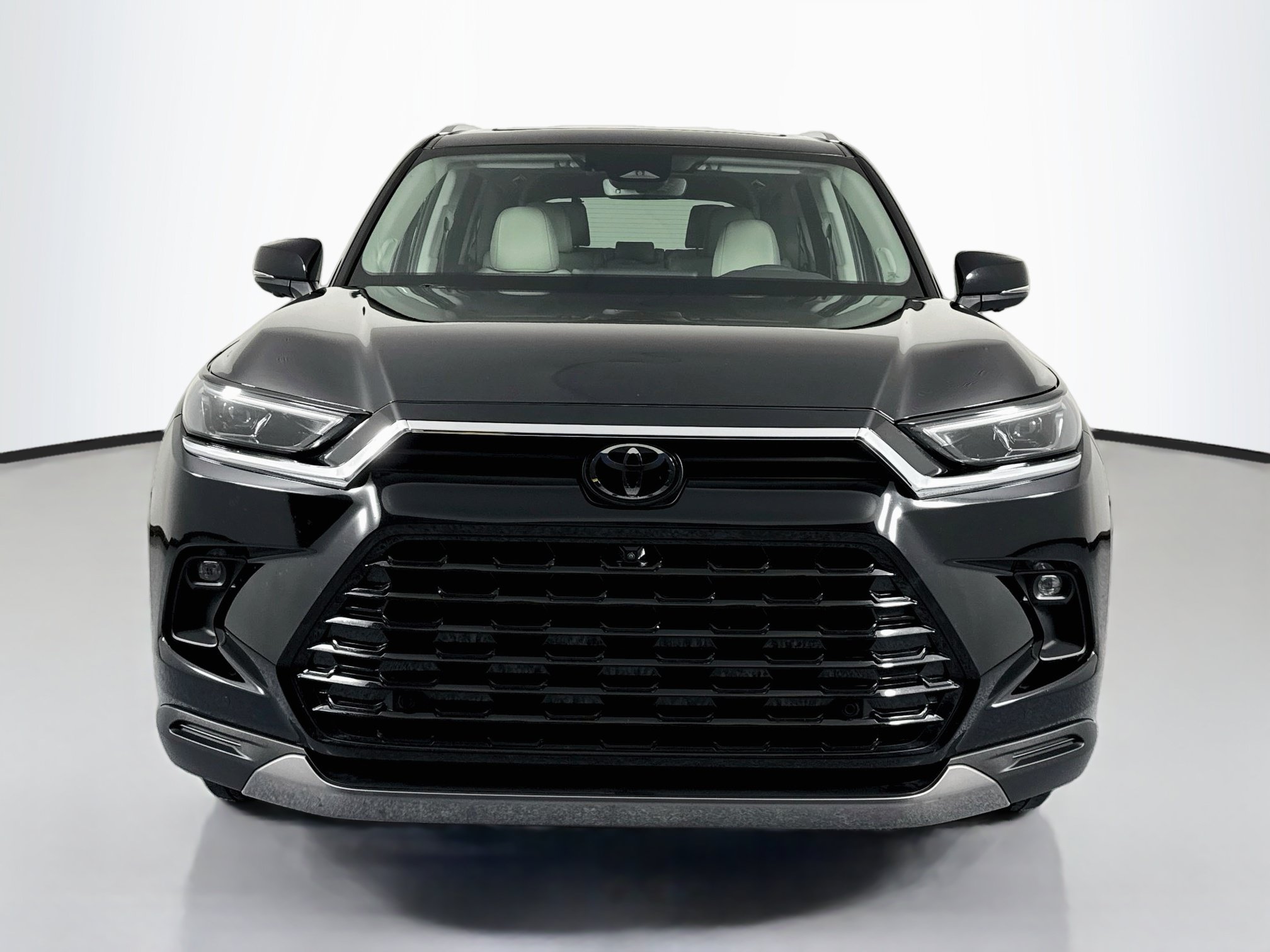 Used 2025 Toyota Grand Highlander AWD Hybrid image 2