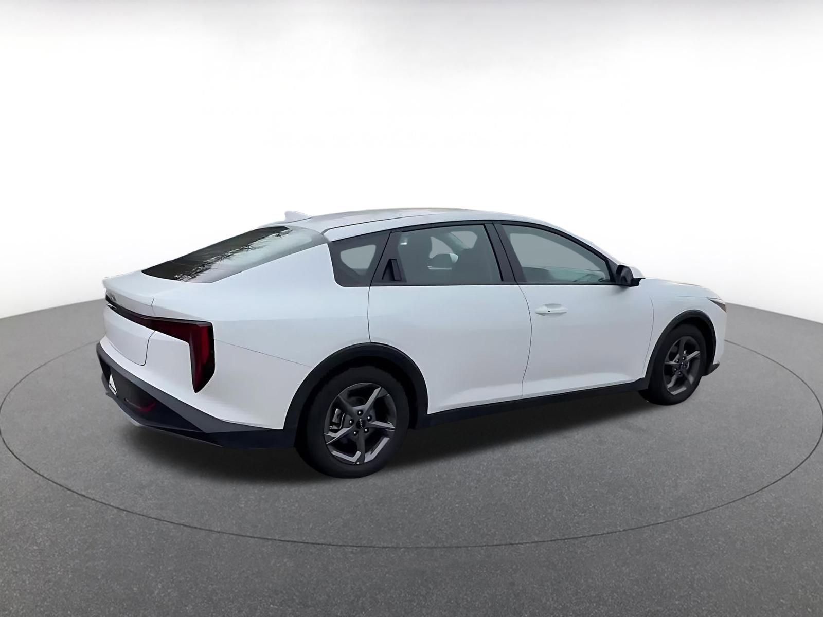 Used 2025 Kia K4 LXS FWD image 15