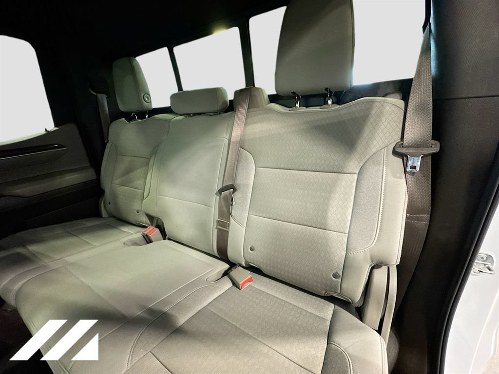 Used 2022 Chevrolet Silverado 1500 LT AWD/4WD image 25