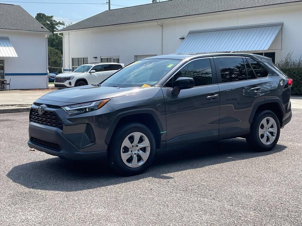 Used 2023 Toyota RAV4 LE FWD image 29