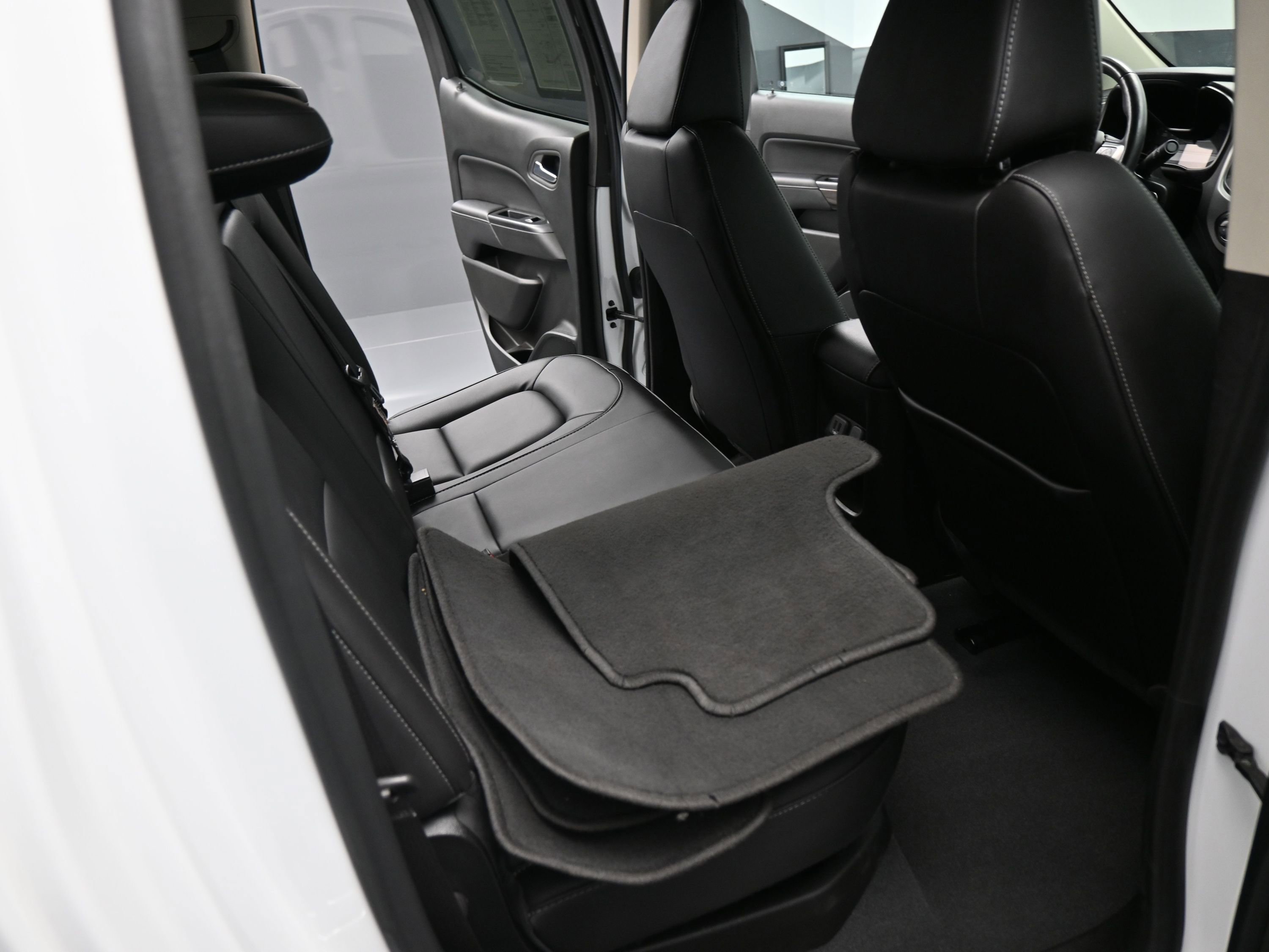 Certified 2022 GMC Canyon Elevation w/ Elevation Premium Package image 18