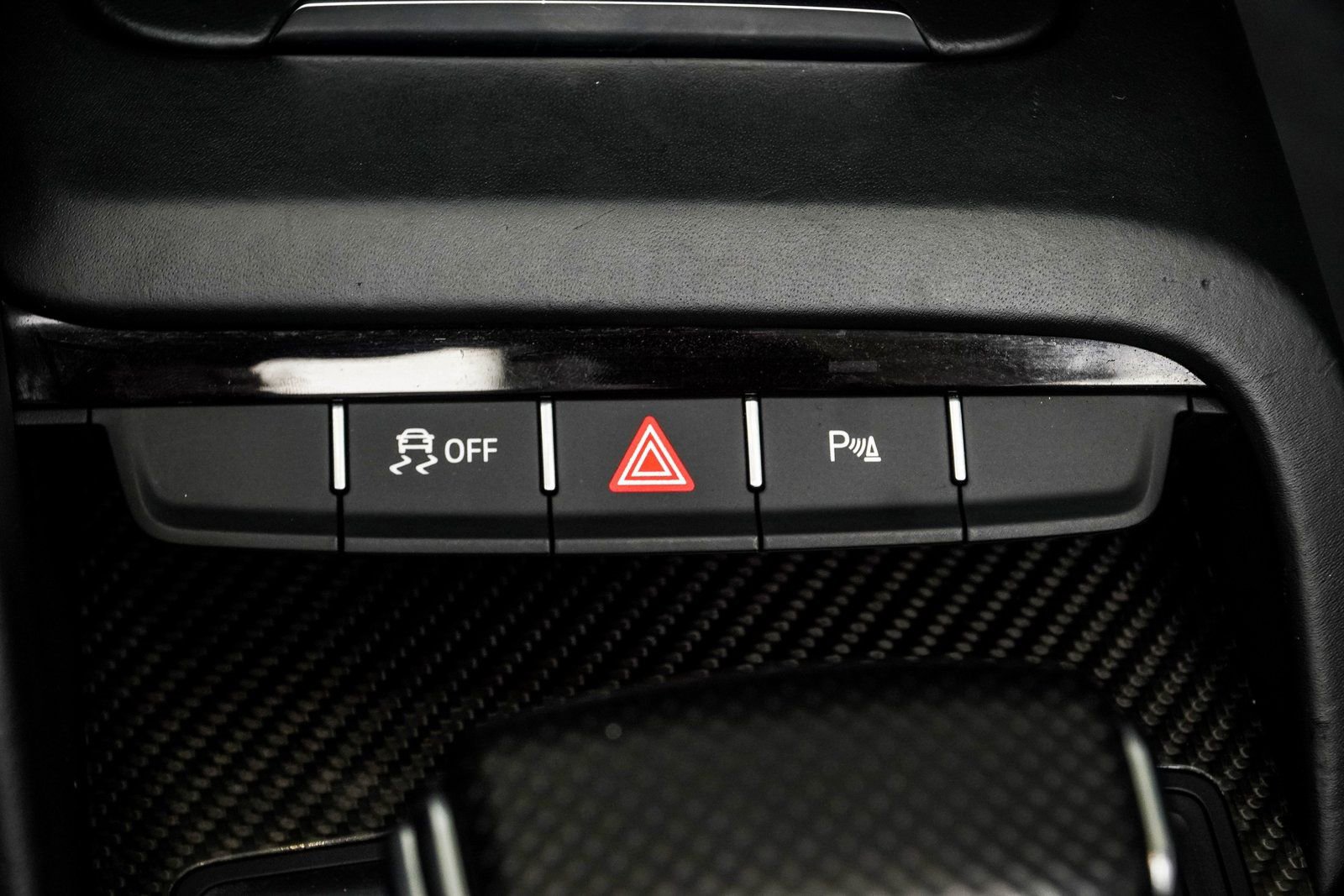 Used 2017 Audi R8 V10 w/ Carbon Exterior Package AWD/4WD image 33