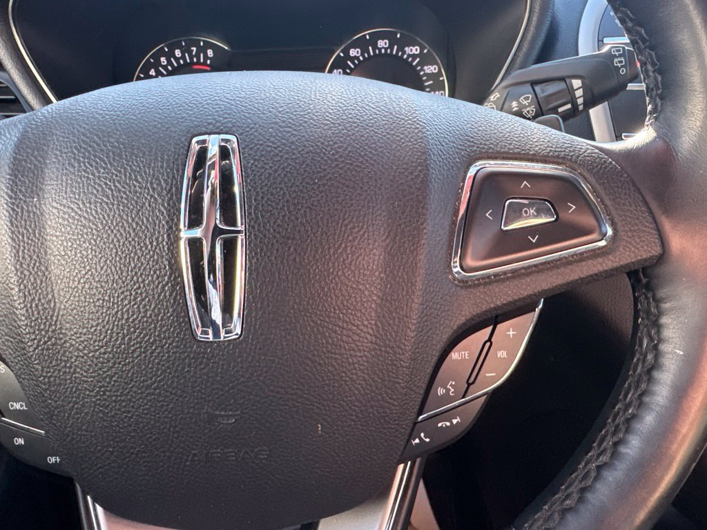 Used 2019 Lincoln MKC Reserve w/ MKC Climate Package AWD/4WD image 16