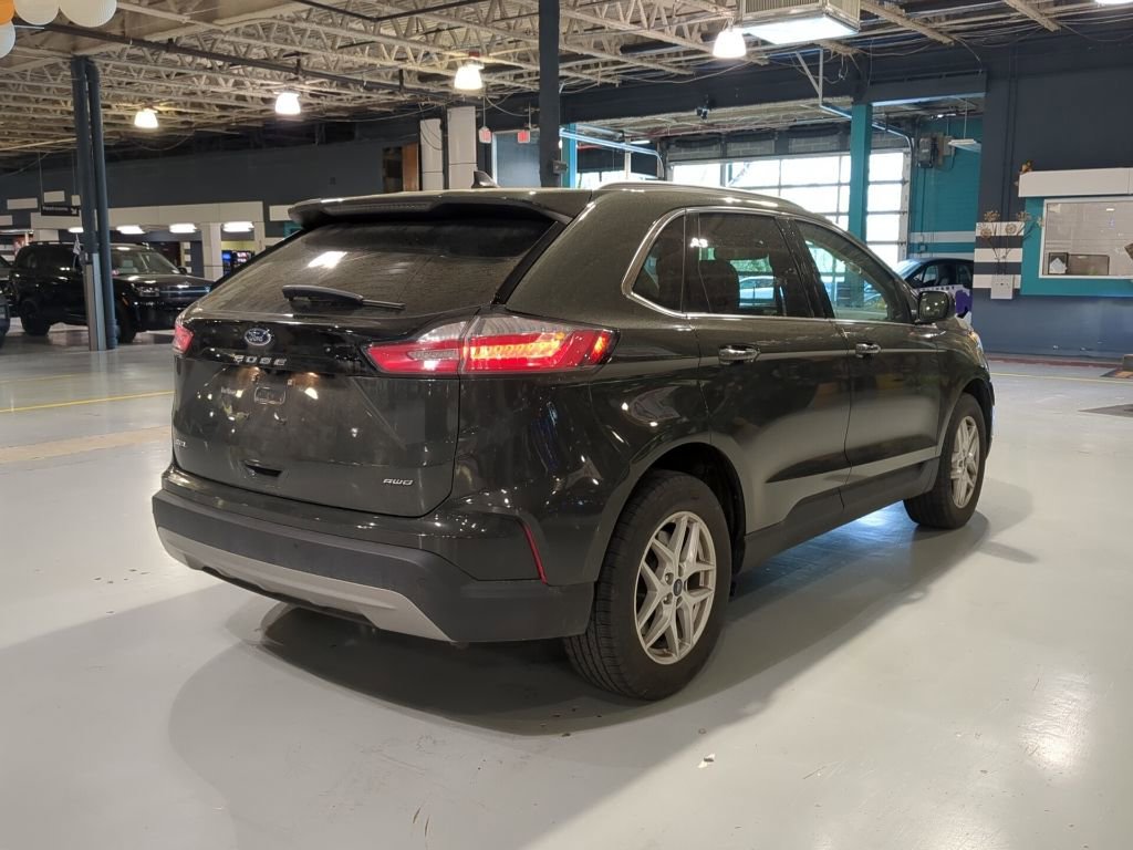 Used 2022 Ford Edge SEL w/ Convenience Package image 7