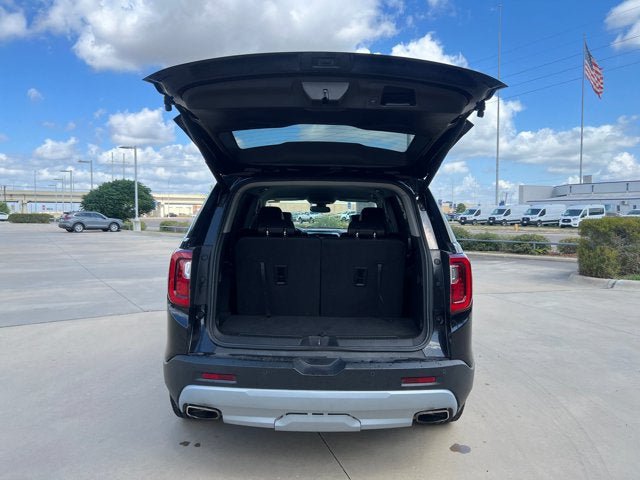 Used 2023 GMC Acadia SLT FWD image 4