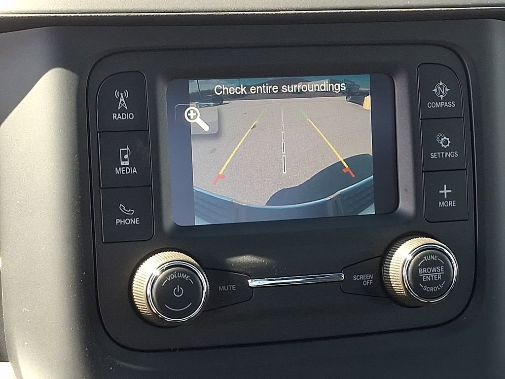 Used 2024 RAM 2500 Tradesman w/ Chrome Appearance Group image 17