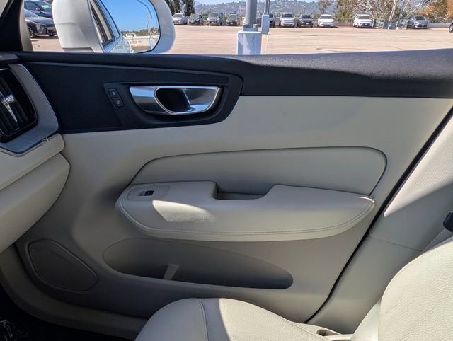 Used 2023 Volvo XC60 B5 Plus AWD/4WD image 27