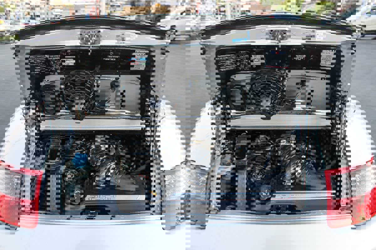 Used 2005 Porsche 911 Carrera image 13