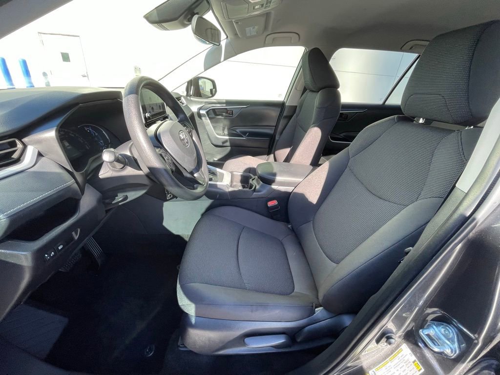 Used 2024 Toyota RAV4 LE image 27