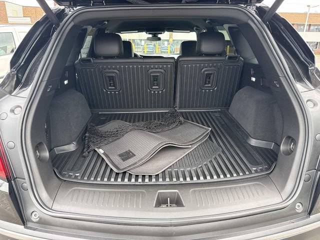 Certified 2024 Cadillac XT5 Luxury w/ LPO, Floor Liner Package AWD/4WD image 25