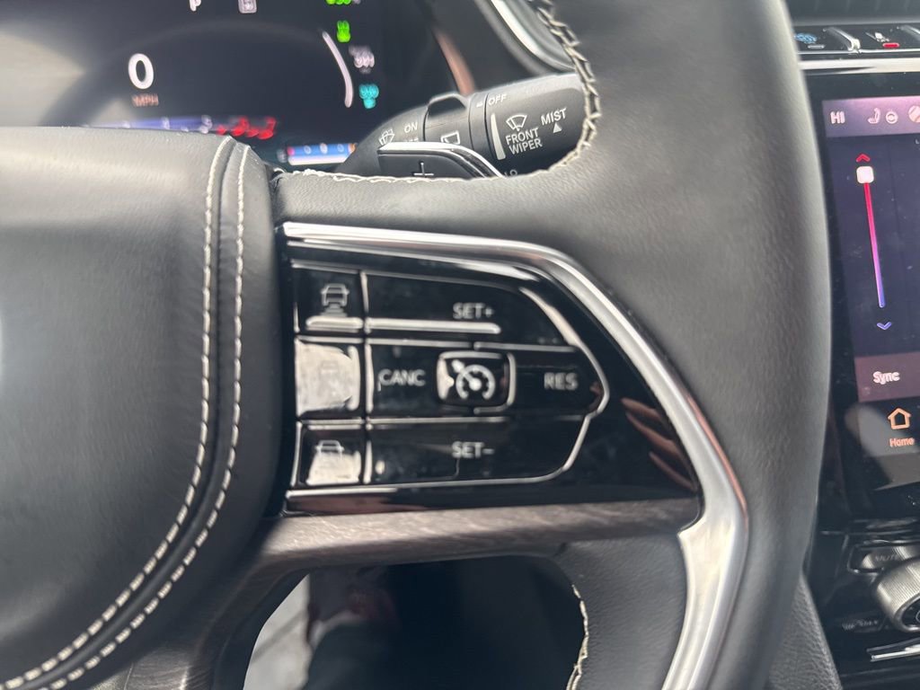 Used 2023 Jeep Grand Cherokee Overland image 20