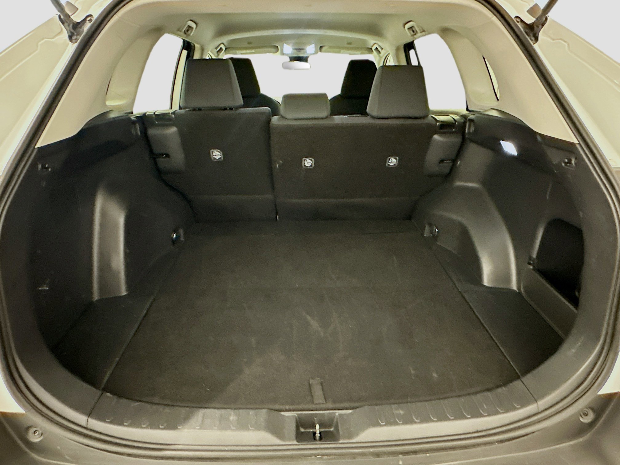 Used 2024 Toyota RAV4 LE image 29