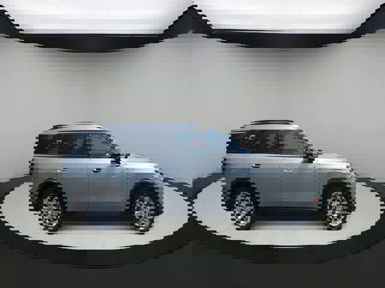 New 2025 MINI Cooper Countryman S image 9