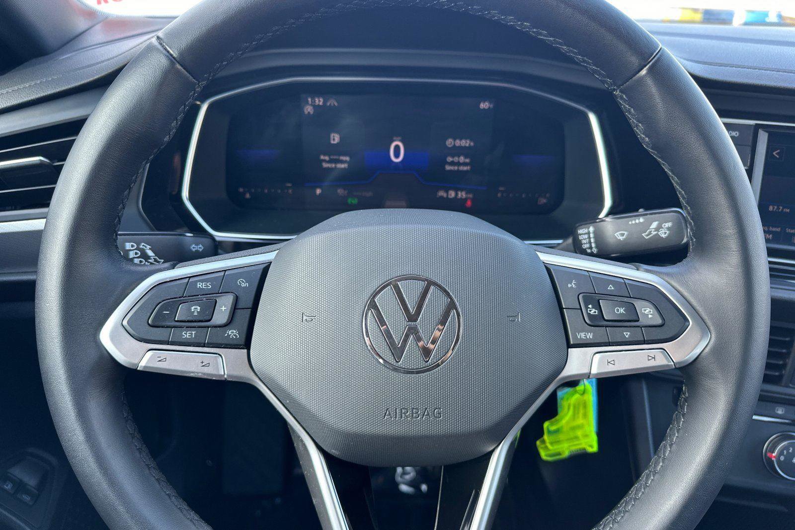 Used 2022 Volkswagen Jetta Sport image 20