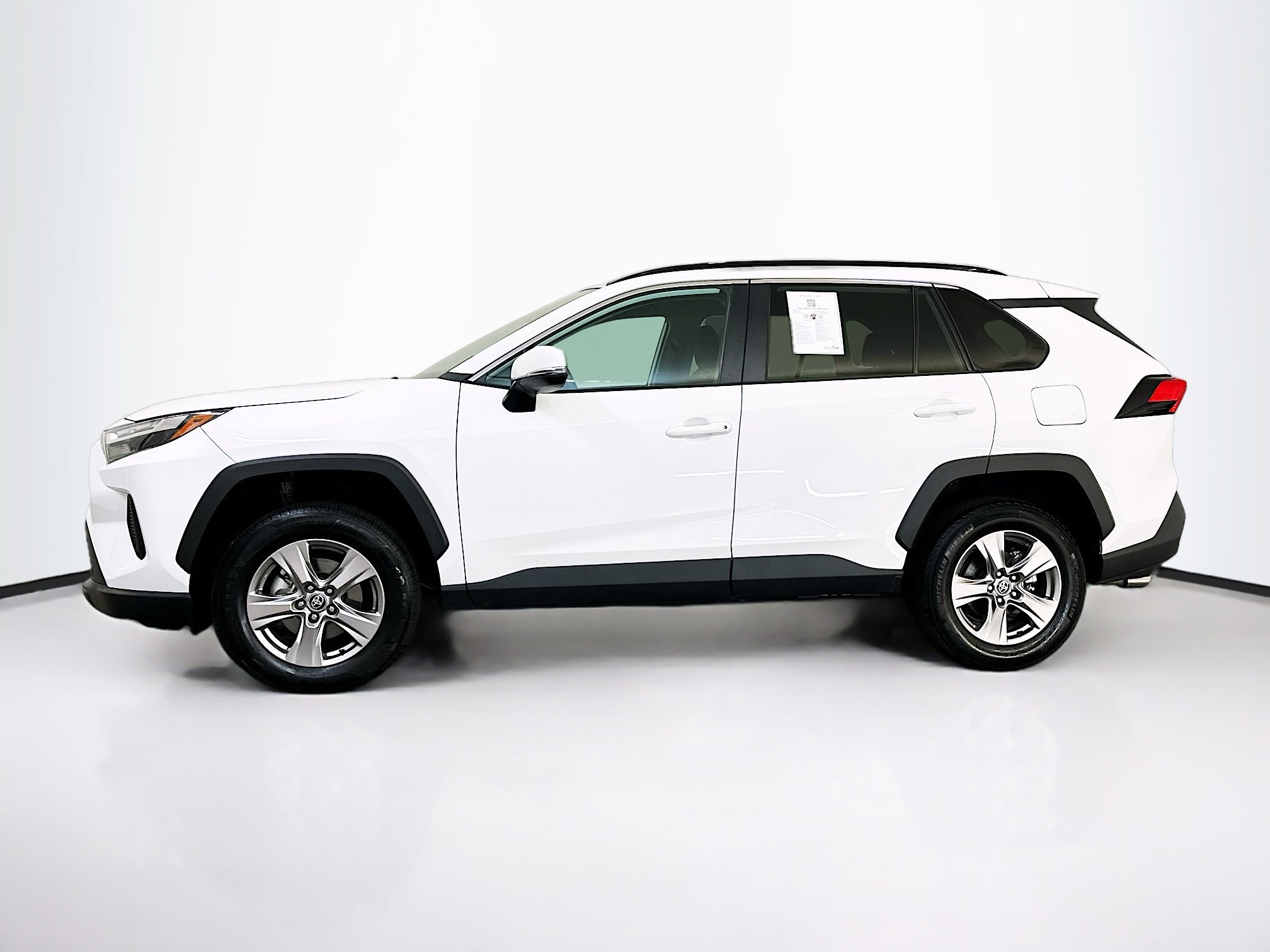 Used 2024 Toyota RAV4 XLE image 4