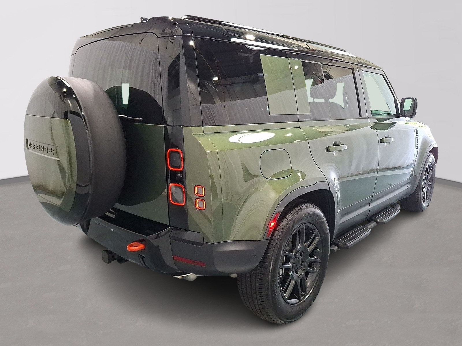 Used 2026 Land Rover Defender 110 S AWD/4WD image 3