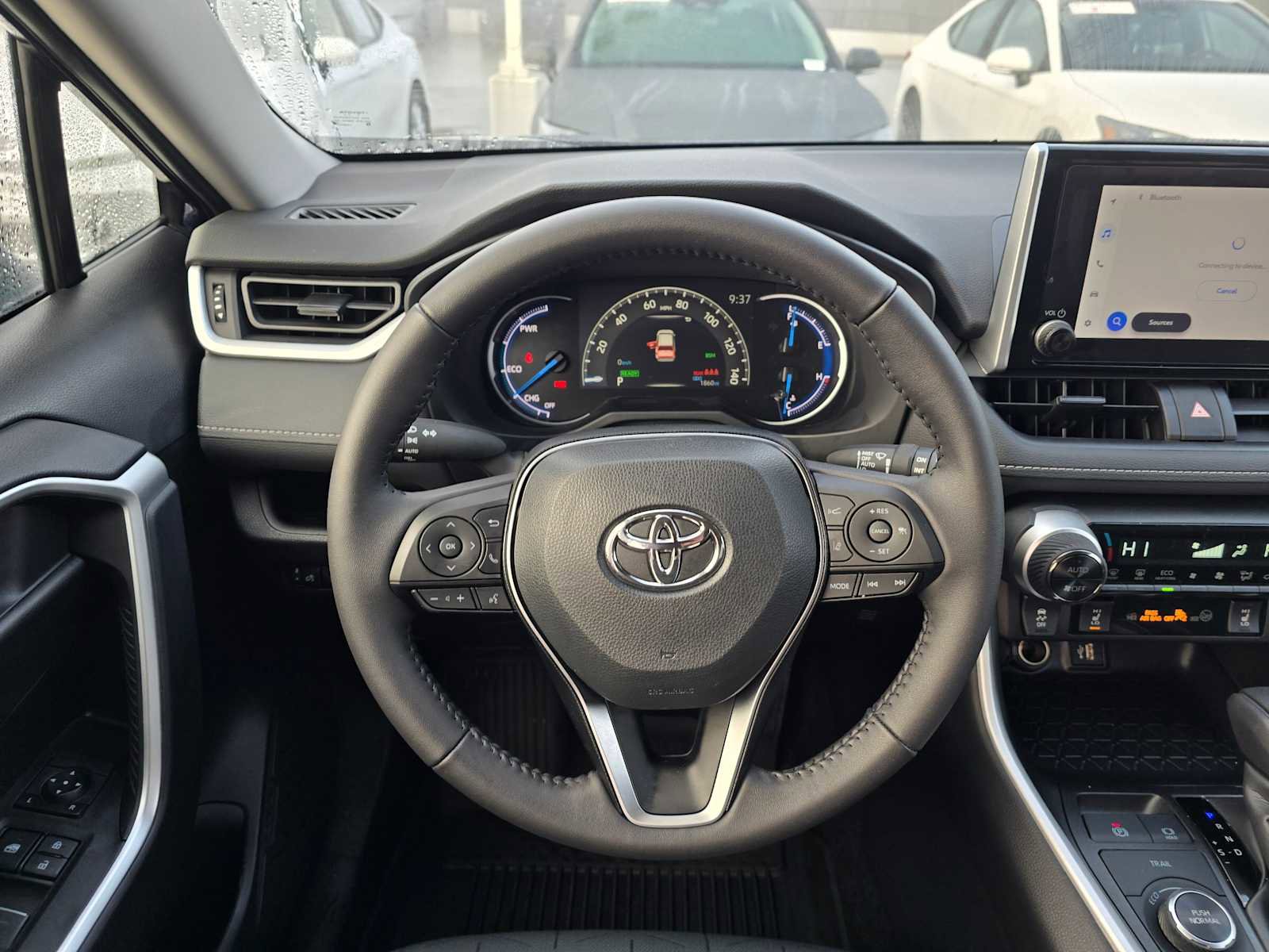 Used 2025 Toyota RAV4 XLE image 22
