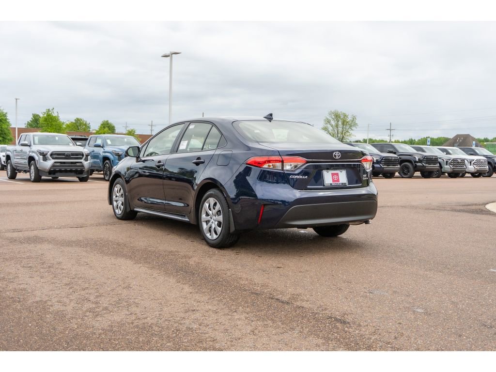 Used 2026 Toyota Corolla LE image 7