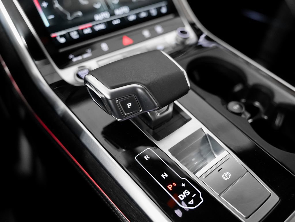 Used 2025 Audi Q7 3.0T Prestige image 17