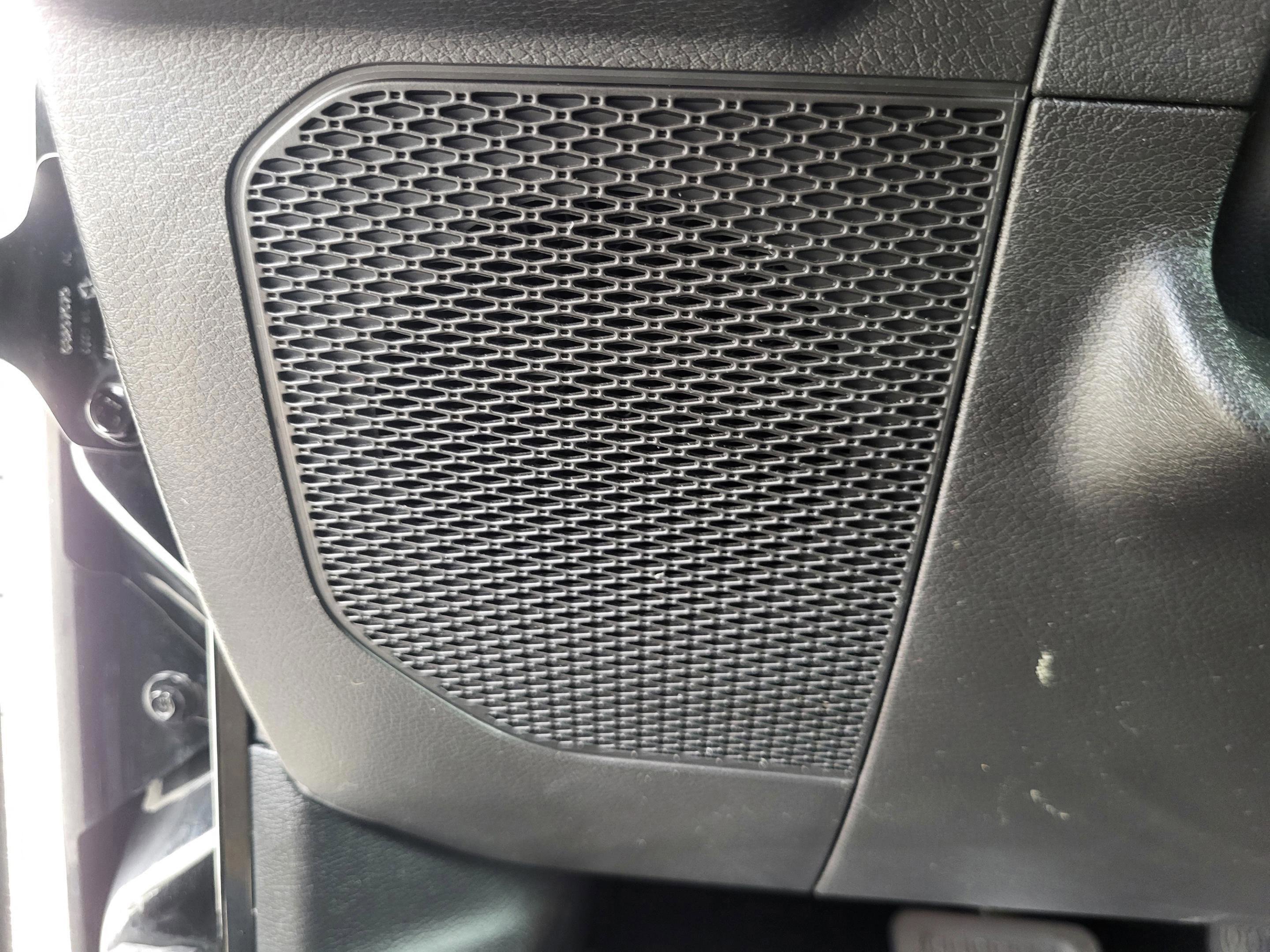 Used 2025 Jeep Wrangler Unlimited Rubicon 4xe w/ Convenience Group image 9