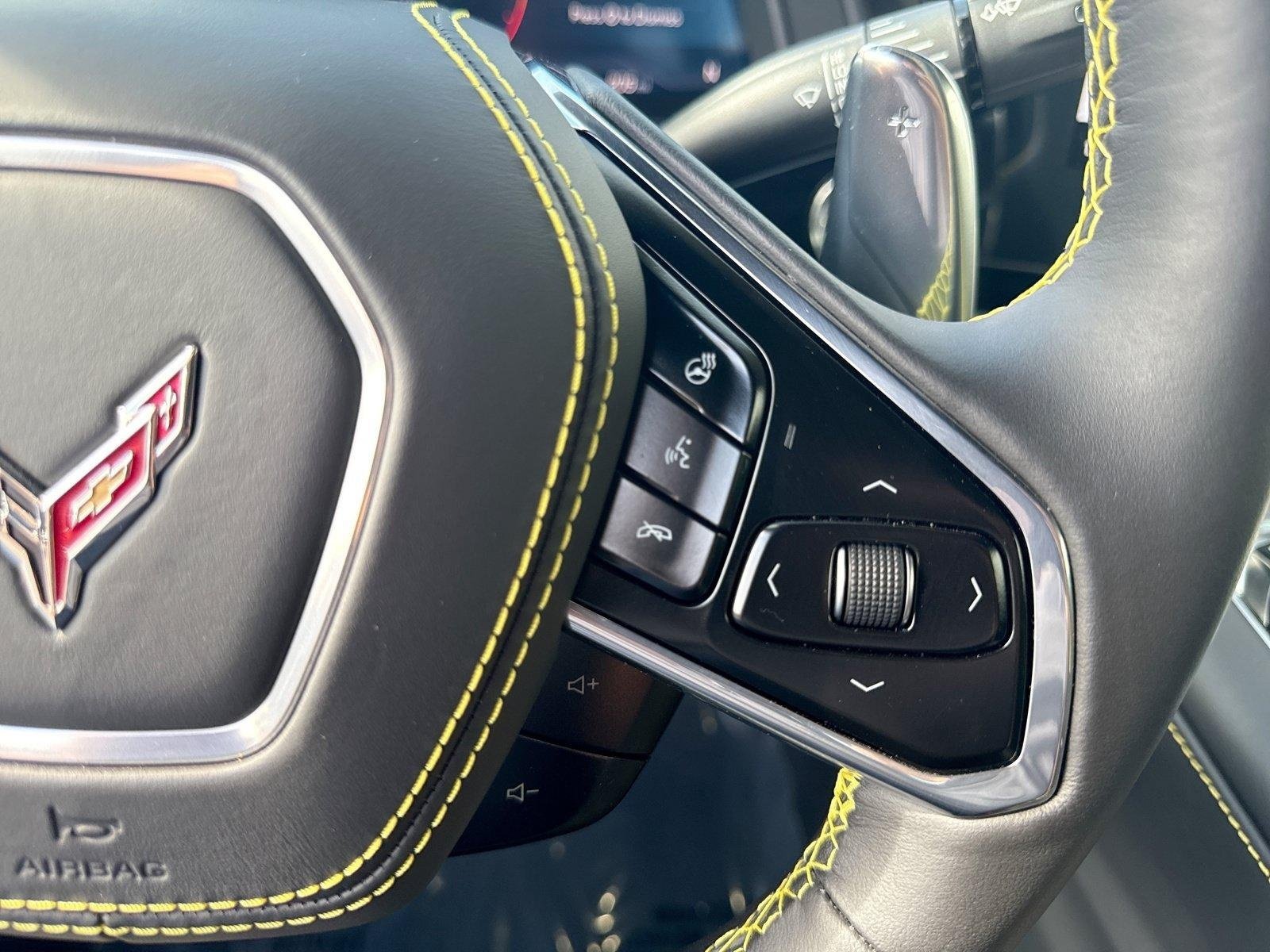 Certified 2020 Chevrolet Corvette Stingray Premium Cpe w/ 3LT Preferred Equipment Group RWD image 17