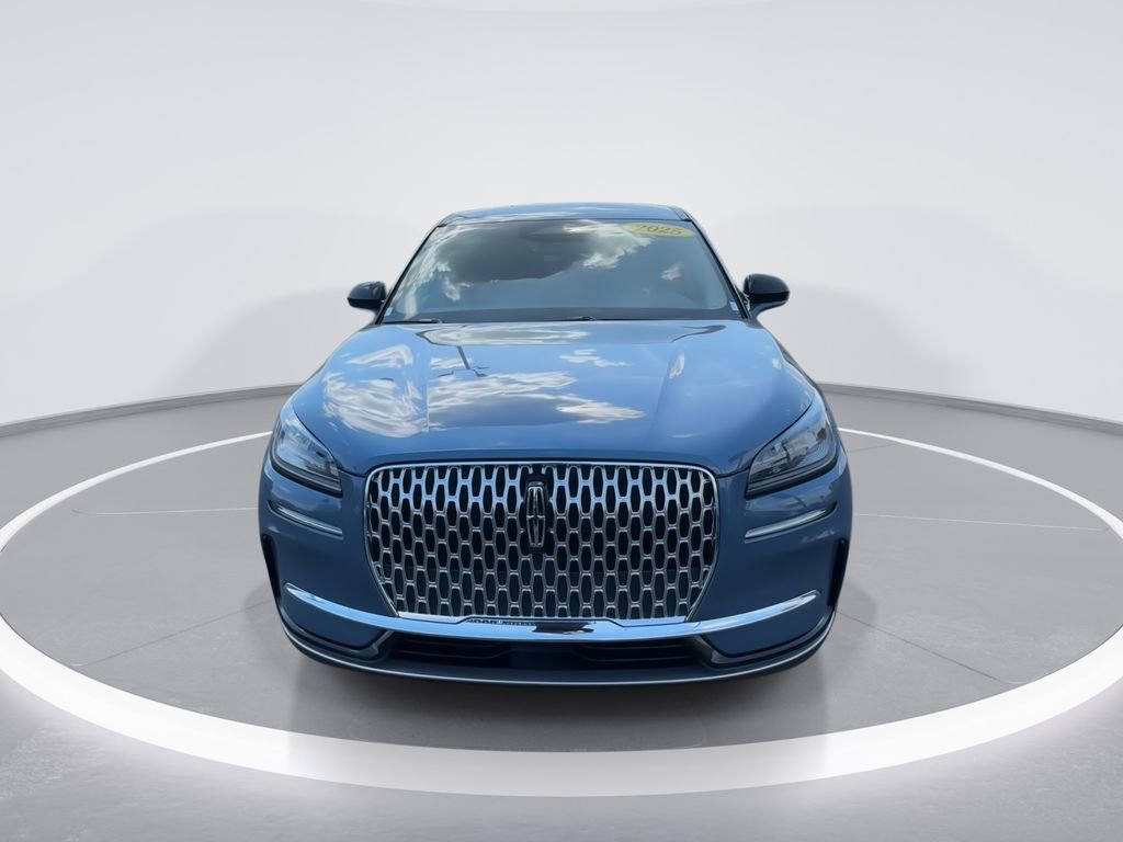 Used 2025 Lincoln Corsair FWD image 3