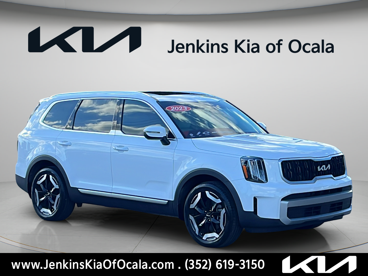 Certified 2023 Kia Telluride EX w/ EX Captain's Chair Package FWD image 1