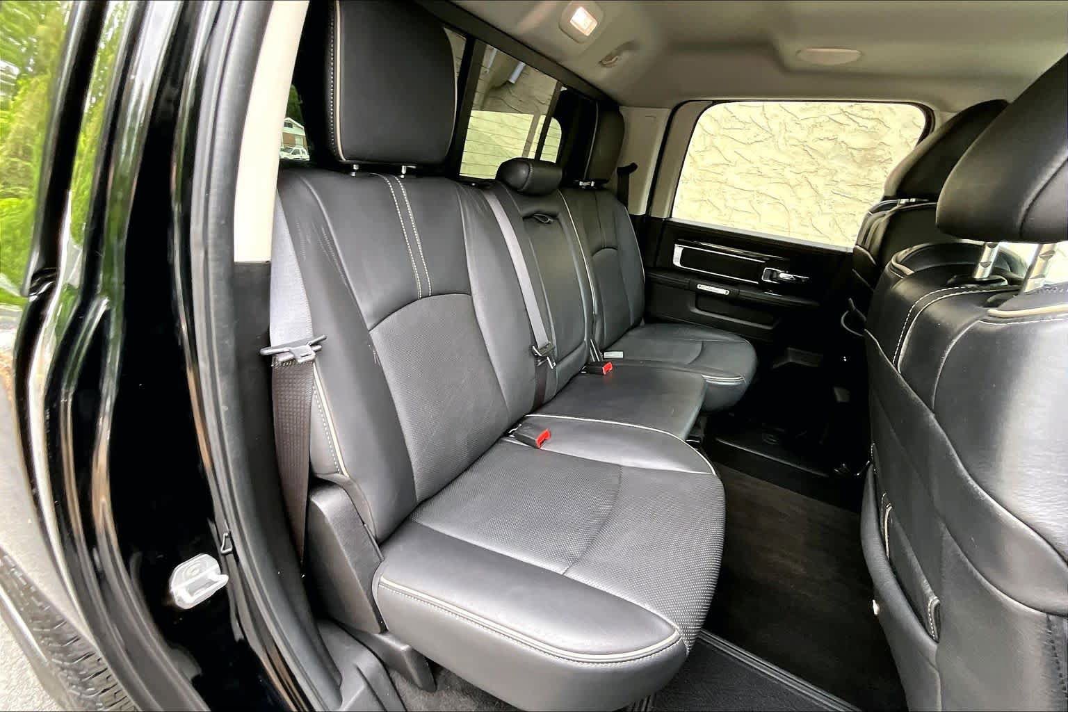 Used 2015 RAM 1500 Limited AWD/4WD image 19