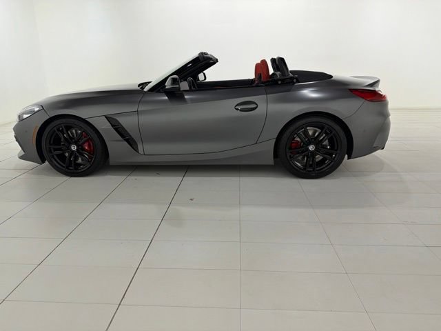 Used 2022 BMW Z4 M40i w/ Premium Package RWD image 4