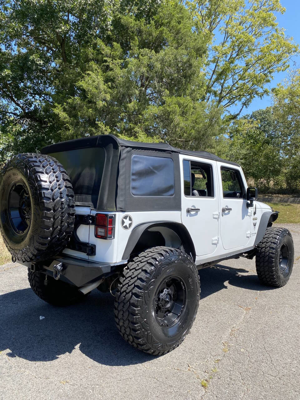 Used 2018 Jeep Wrangler Unlimited Sport image 20