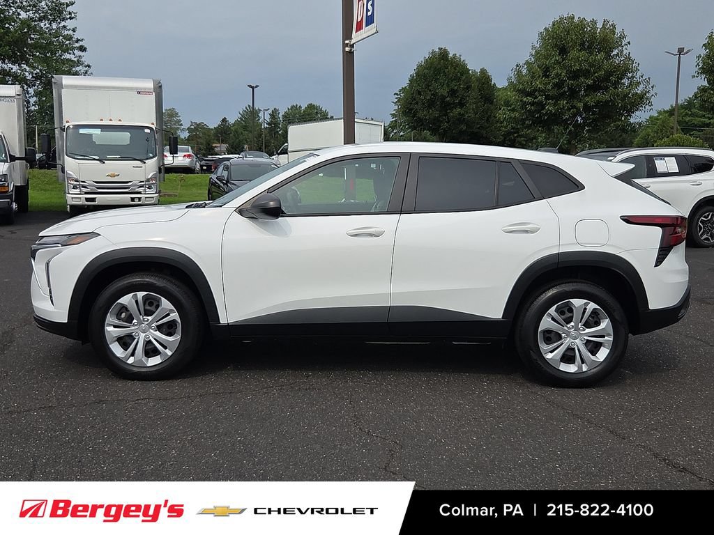 Certified 2024 Chevrolet Trax LS FWD image 9