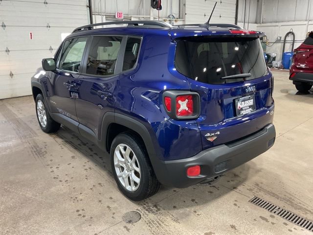 Used 2017 Jeep Renegade Latitude w/ Popular Equipment Group image 4