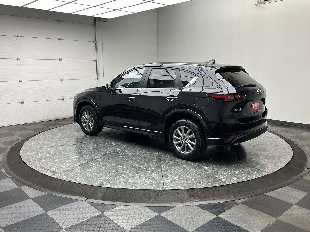 Certified 2025 MAZDA CX-5 AWD 2.5 S w/ Preferred Package image 2
