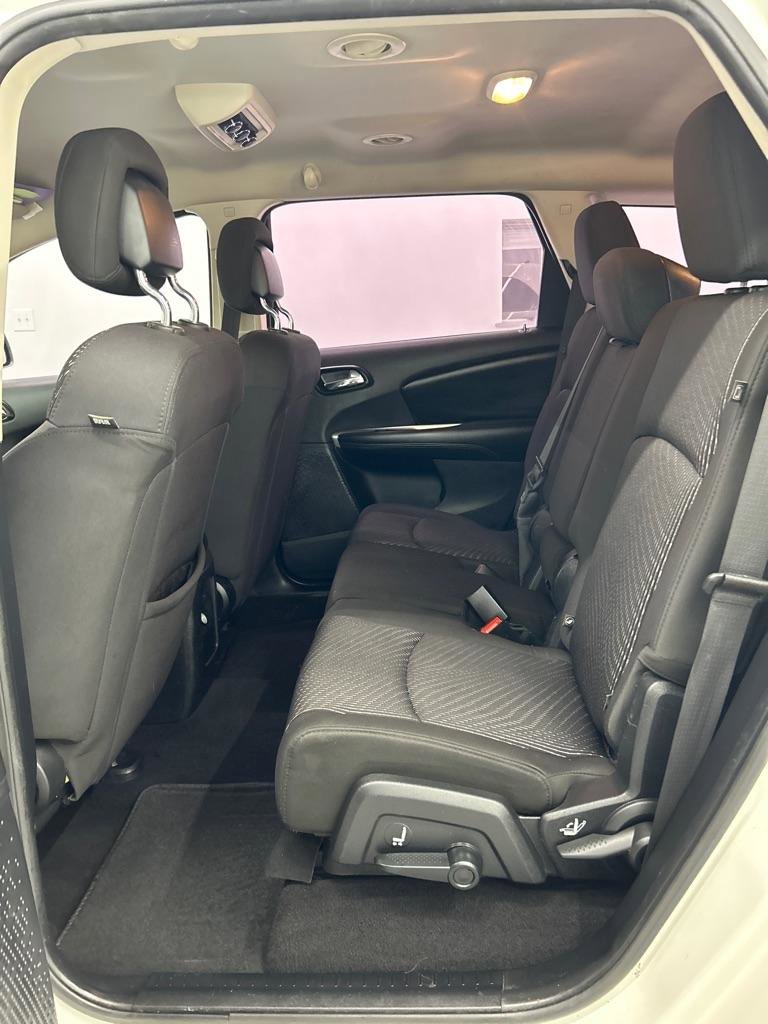 Used 2014 Dodge Journey American Value Package w/ Flexible Seating Group FWD image 25
