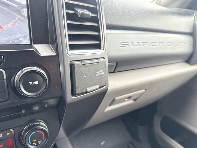 Used 2017 Ford F250 XLT w/ XLT Premium Package image 31