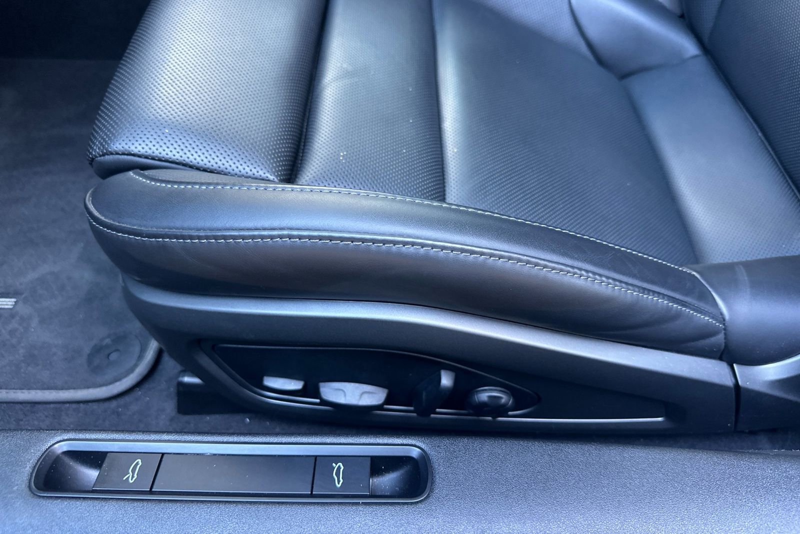 Certified 2022 Porsche 911 Carrera image 14