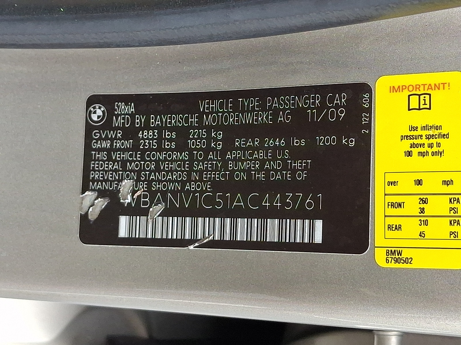 Used 2010 BMW 528i xDrive Sedan AWD/4WD image 26