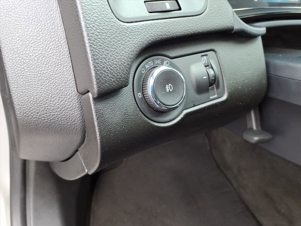 Used 2017 Buick Regal Premium w/ Driver Confidence Package #1 image 24