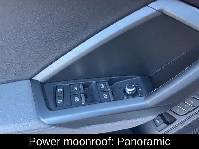 Used 2025 Audi Q3 2.0T Premium w/ Convenience Package image 13