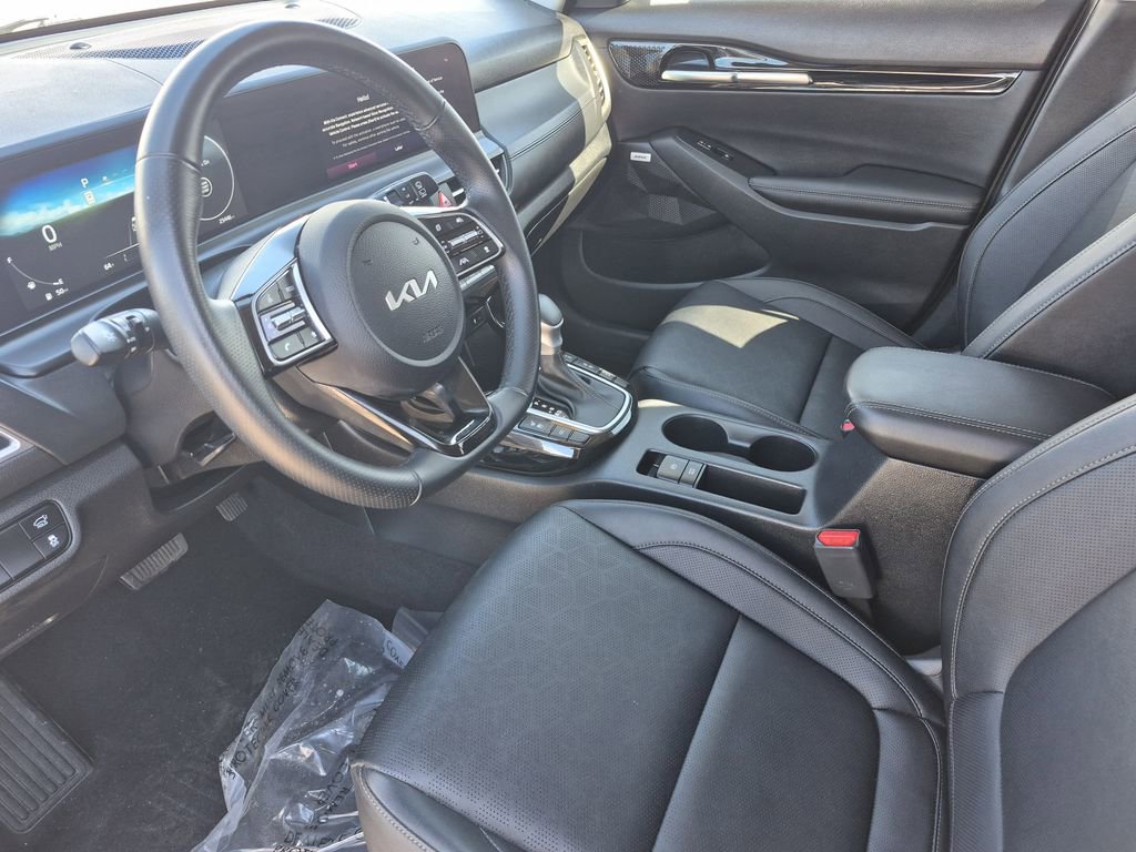 Certified 2024 Kia Seltos SX w/ SX Sunroof Package image 12