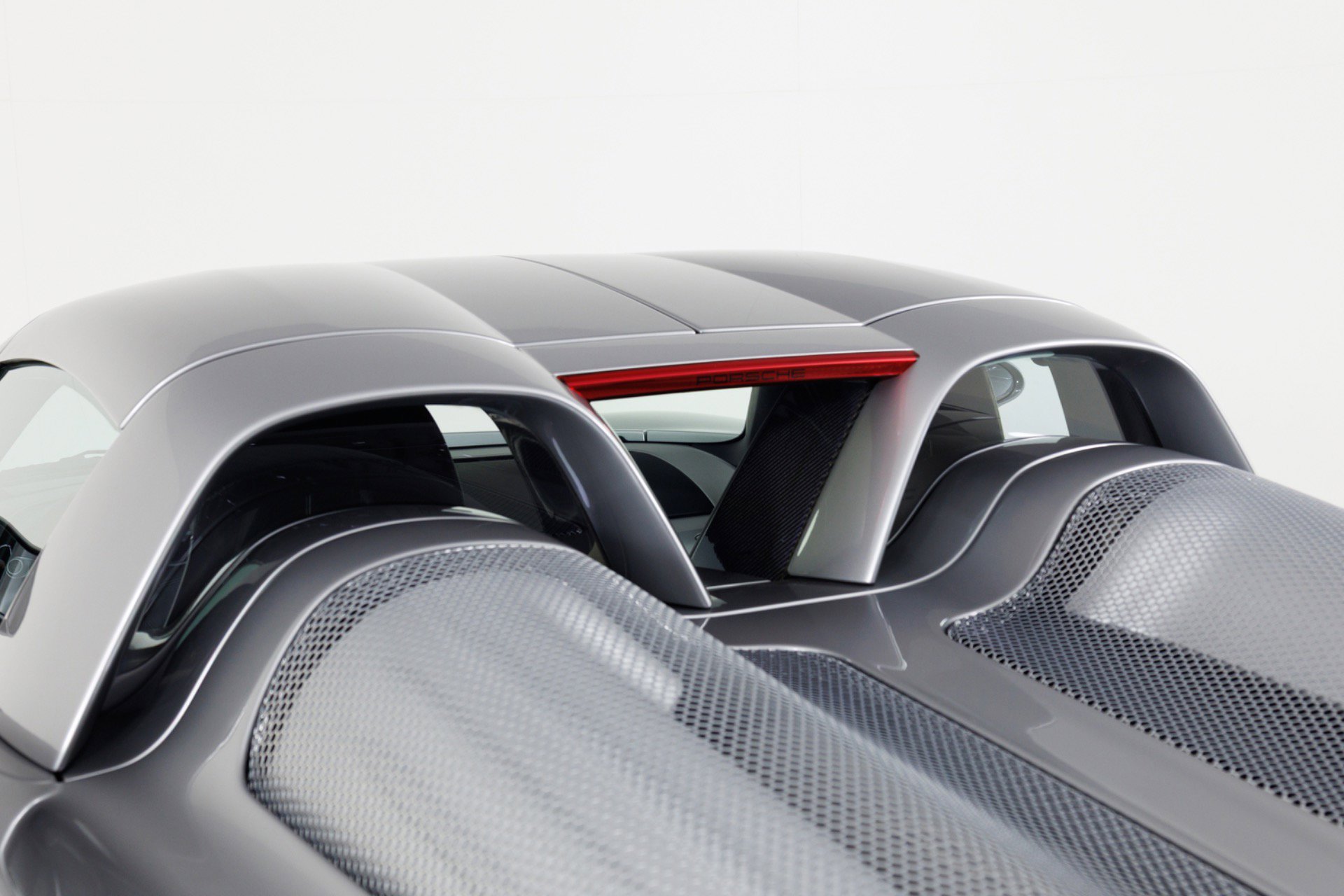 Used 2004 Porsche Carrera GT RWD image 74